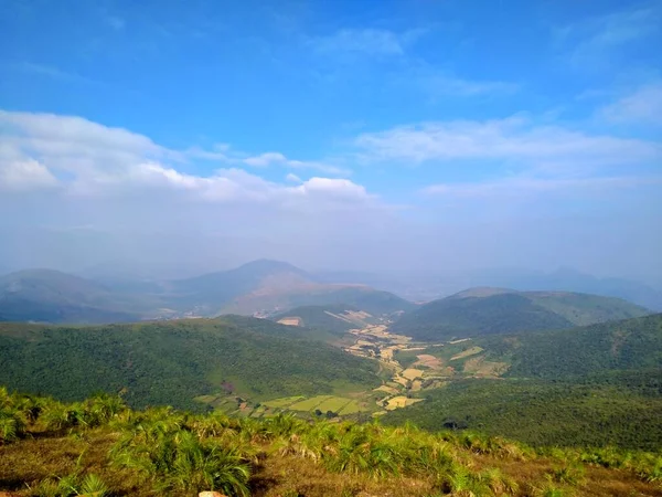 奥的萨邦科拉普特地区美丽的多玛利山顶是奥的萨邦最好的生态旅游地 — 图库照片
