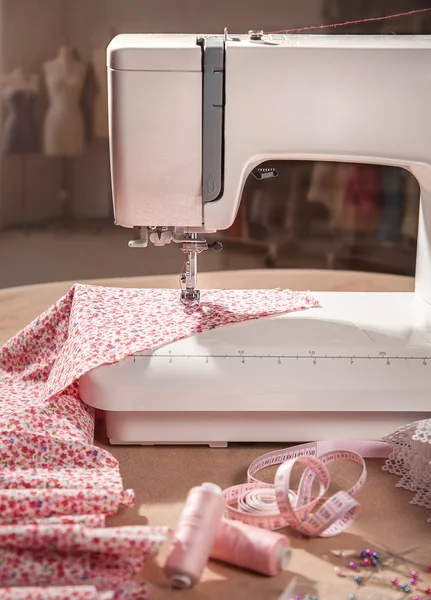 Sewing machine in work — Stock Photo, Image