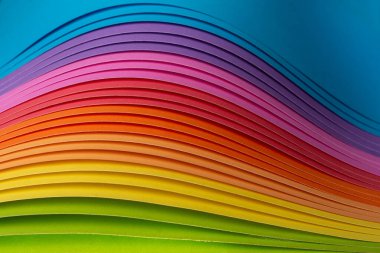 Gökkuşağı renkli origami kağıdı