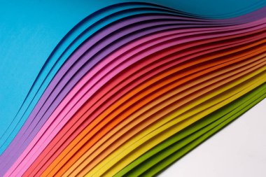 Gökkuşağı renkli origami kağıdı
