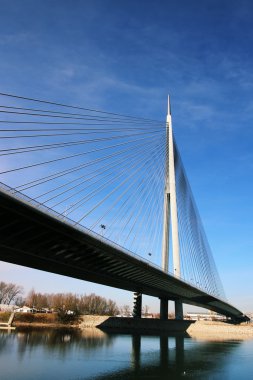 Belgrad'daki yeni bir köprü