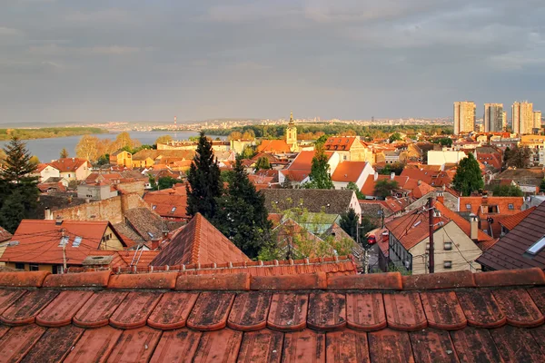 Zemun, Serbia i solnedgangen, panoramautsikt – stockfoto