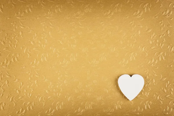 Coração Branco Sobre Fundo Dourado Texturizado Valentim Cartão Dia Com — Fotografia de Stock