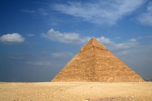 Egyptiska pyramid — Stockfoto