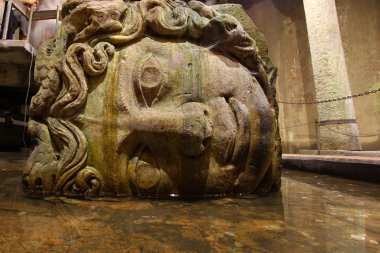 Yerebatan Sarnıcı Medusa başı