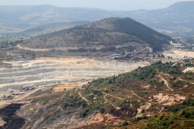 Karadağ'daki kömür madeni