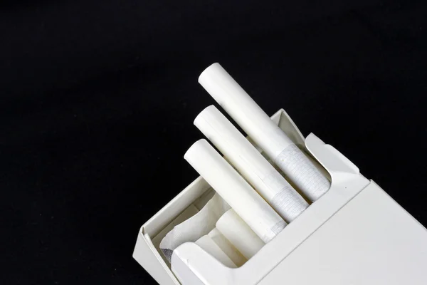 Embalagem de cigarros — Fotografia de Stock