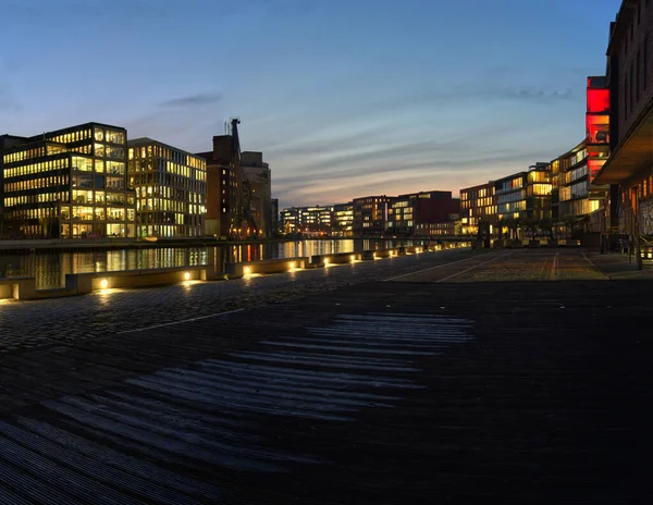 Muenster, Nordrhein-Westfalen - Tyskland - Muenster Hafen Hafenviertel blå timme — Stockfoto