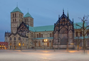 Almanya 'nın Munster şehrinde ortaçağ Munster Katedrali veya St Paulus-Dom