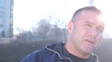 Adam önce egzersiz germe