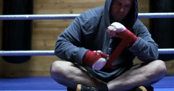 Boxerbandage am Handgelenk — Stockvideo