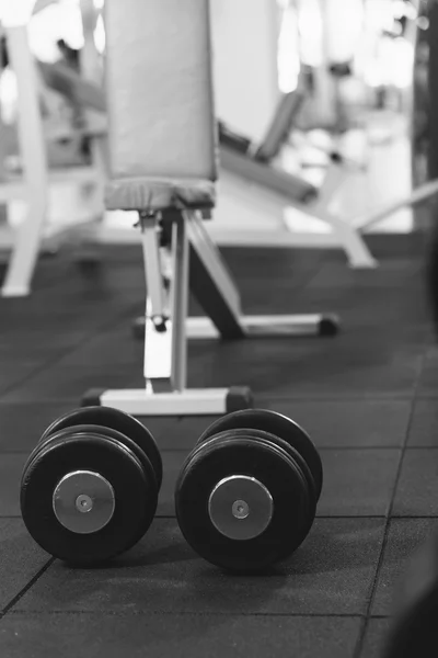 Detalle del gimnasio. estilo de vida helado, levantamiento de pesas —  Fotos de Stock