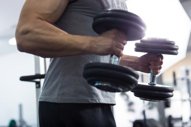 Pazı - Dumbbell konsantrasyon bukleler çalışma atlet uygun