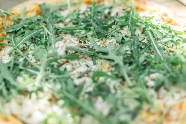 ahşap arka plan üzerinde