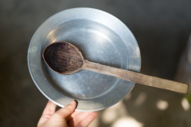 Vintage tabak ve kaşık - rustik gıda kavramı