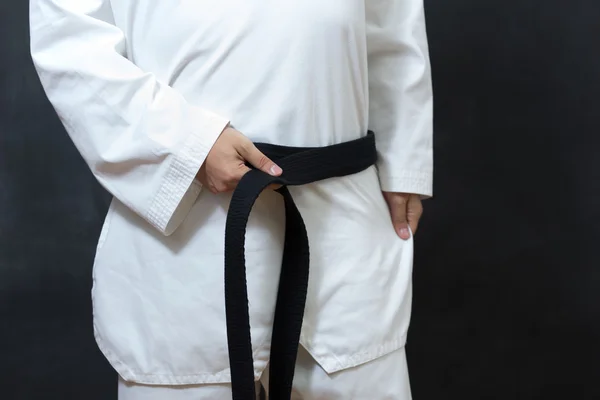 Vit Karate Fighter isolerade — Stockfoto