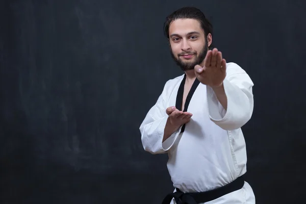 Entrenamiento masculino de Karate Fighter — Foto de Stock