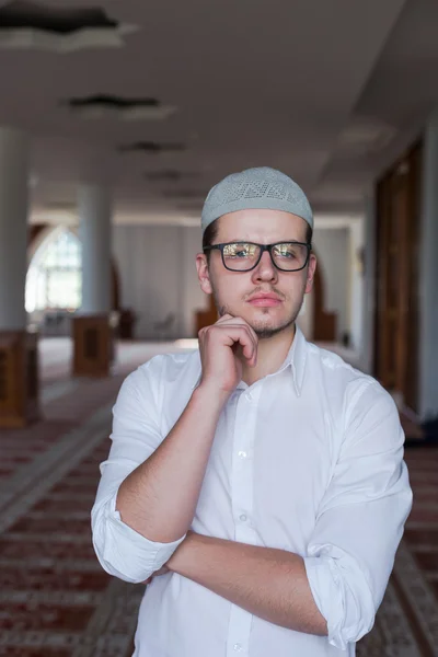 Muzulmán ember részt Mosque — Stock Fotó