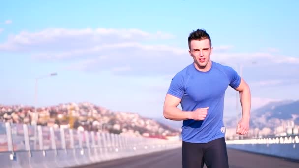 Man running in urban area — Stock Video