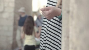 ağır çekimde emin dilenci