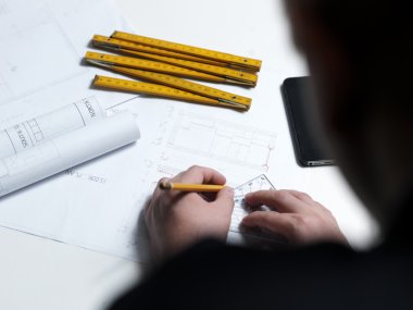 İş adamı binalar beraberlik ve onun mimari proje mevcut