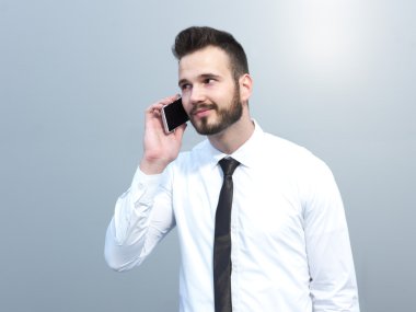 cep telefonu kullanarak iş adamı 