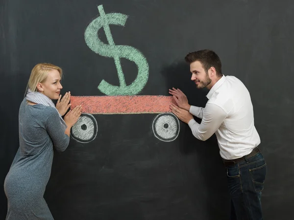 Casal economizando dinheiro conceito — Fotografia de Stock