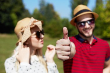 yaz tatil, tatil, aşk, jest ve dostluk kavramı