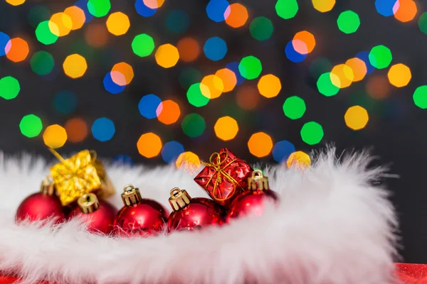 Χριστουγεννιάτικη χοροεσπερίδα στην αφηρημένη ανοιχτό φόντο, ρηχά dof — Φωτογραφία Αρχείου