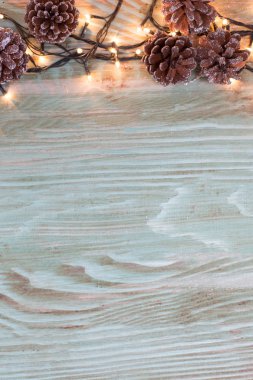 Tatil dekorasyon ile Xmas veya yeni yıl kompozisyon-ahşap üzerinde 