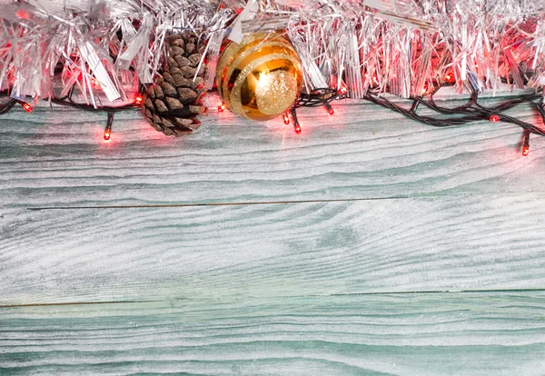 Винтажный рождественский фон с рождественским декором — стоковое фото