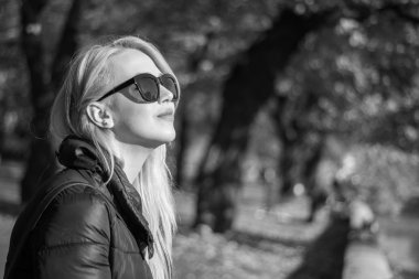 Şehvetli kadın, doğal güzellik, hiçbir cosm yakın çekim yaşam tarzı görüntü