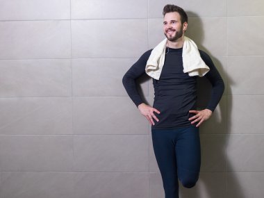 jogger çalıştırdıktan sonra dinlenme. bir mola sırasında t adam runner