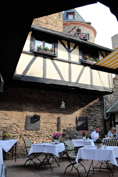 Oberwesel Germany Castle Terrace Courtyard Restaurant Schnburg Auf Schoenburg Castle — Stock Photo, Image