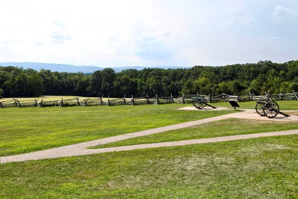 Gettysburg Pennsylvania Due Cannoni Una Recinzione Legno Gettysburg National Military — Foto Stock