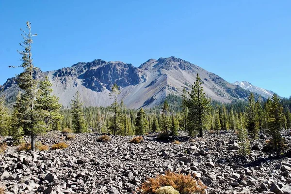 Chaos Crags Youngest Group Lava Domes Lassen Volcanic National Park — Stock Photo, Image