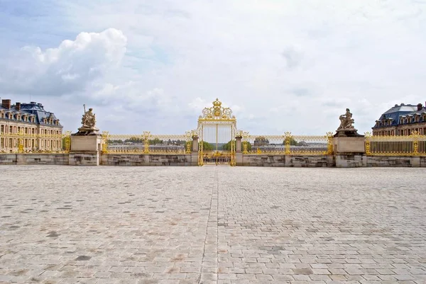 Versalhes França Palácio Versalhes Tem Novo Portão Real Ouro Milhões — Fotografia de Stock