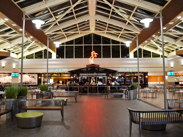 Sacramento California Sacramento International Airport Smf Terminal Iron Horse Tavern — Stock Photo, Image