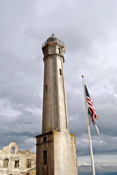 Alcatraz Deniz Feneri Birleşik Devletler Bayrağı Ulusal Park Hizmetleri Bayrağı — Stok fotoğraf