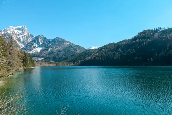 Avusturya Daki Leopoldsteiner Gölü Göl Yüksek Alplerle Çevrilidir Sığ Kristal — Stok fotoğraf