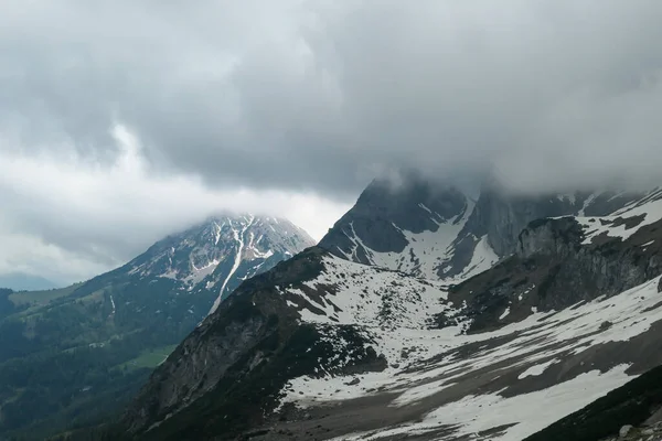 Panoramiczny Widok Alpejskie Szczyty Austrii Marsteinu Stoki Pokryte Głównie Śniegiem — Zdjęcie stockowe