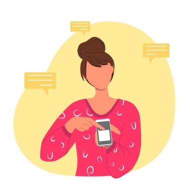 Pembe tişörtlü kız telefonundaki bir mesaja işaret ediyor. Genç kadın telefonu işaret ediyor. Uzaktan iletişim konsepti. Vektör izole düz illüstrasyon.