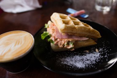 Gözleme salatası jambon sayfası.