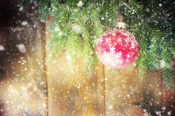 Ahşap arka planda Noel süslemesi — Stok fotoğraf