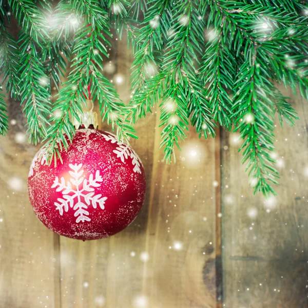 Decoração de Natal sobre fundo de madeira. — Fotografia de Stock