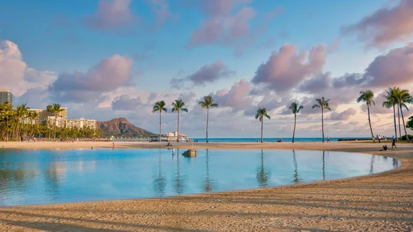 Honolulu Hawaï Maart 2015 Mooie Zonsondergang Wolken Boven Waikiki Beach — Stockfoto