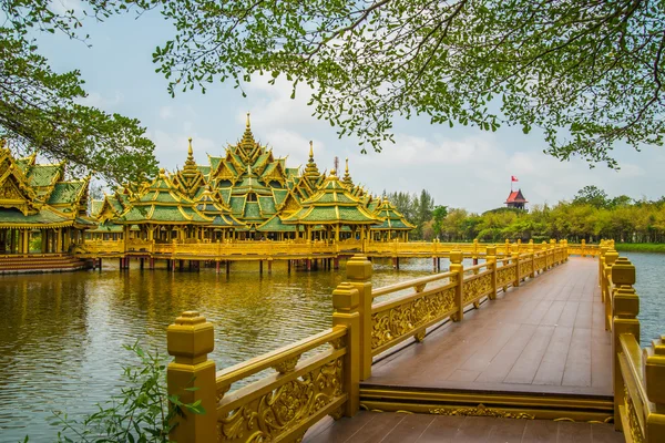 Pabellón de la Ciudad Iluminada, Antigua, Samutprakarn, Tailandia . —  Fotos de Stock