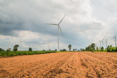 Rüzgar türbinleri elektrik alanı, tüm tarım ekimi Tayland'da üretmek