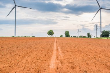 Rüzgar türbinleri elektrik alanı, tüm tarım ekimi Tayland'da üretmek