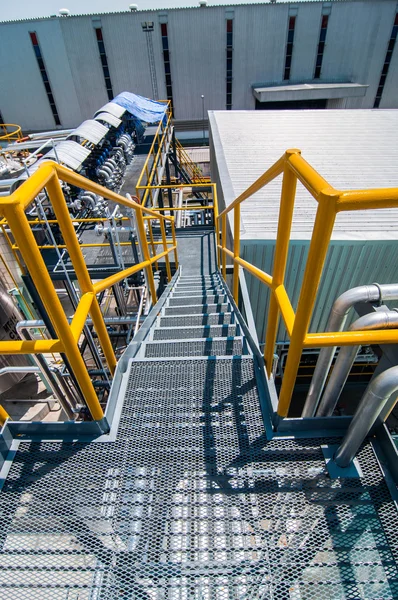 Processo da estrutura da forma da placa oleoduto na planta da fábrica . — Fotografia de Stock